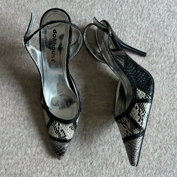 Snake print pointed toe heels - Picture 1 of 7